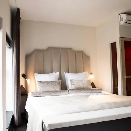 House Of Amstel Апарт-отель