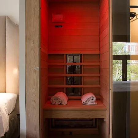 アパートホテル ハウス オブ アムステル 4*