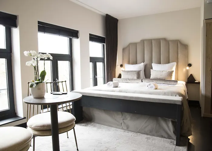 מלון דירות House Of Amstel 4*