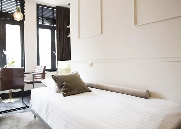 House Of Amstel מלון דירות 4*