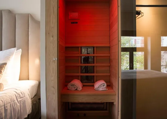 מלון דירות House Of Amstel 4*